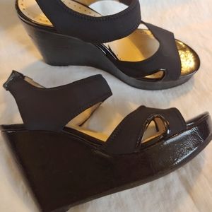 Adrienne Vittadini Black Platform Wedge